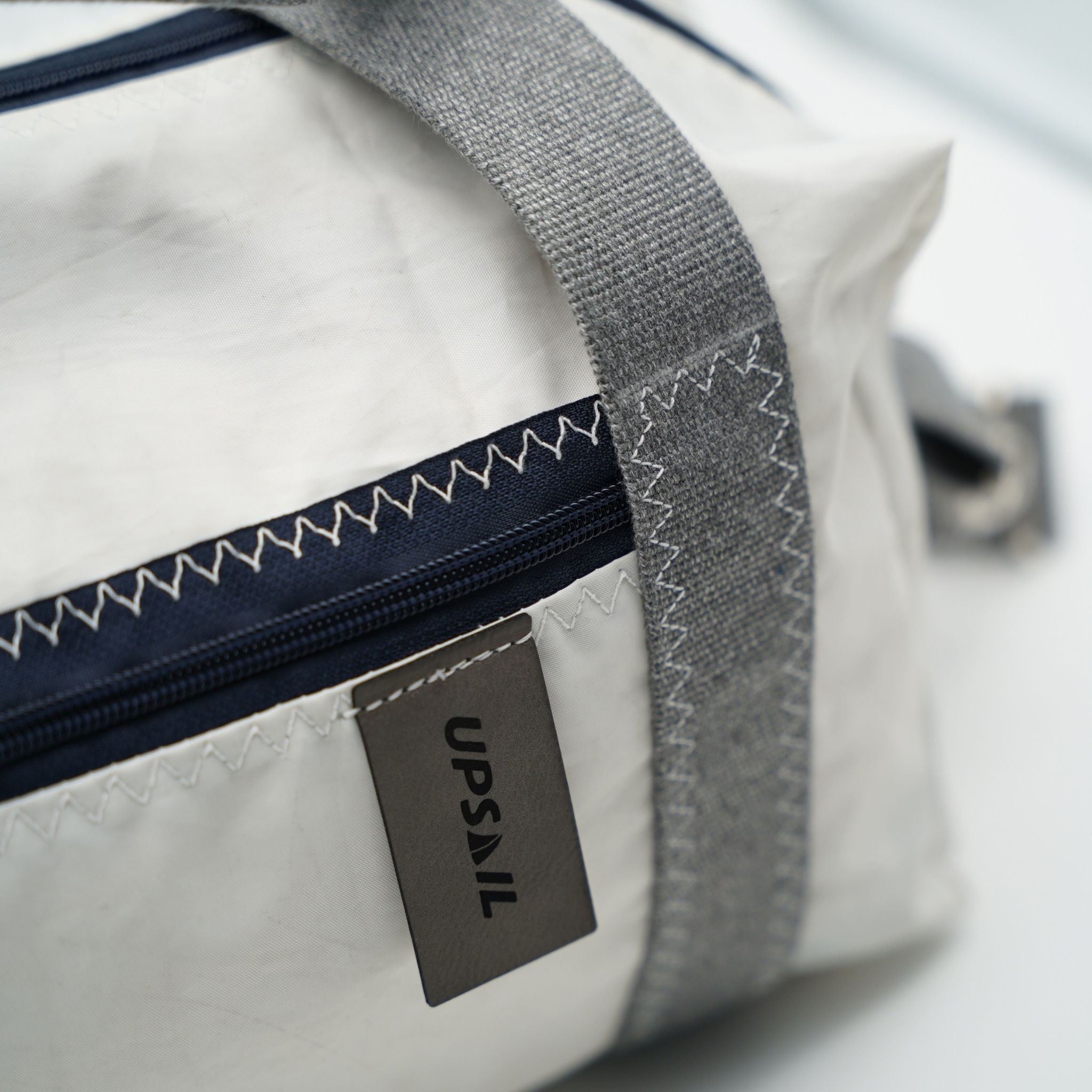 Clari | Tasche M Classic Navy/Grau
