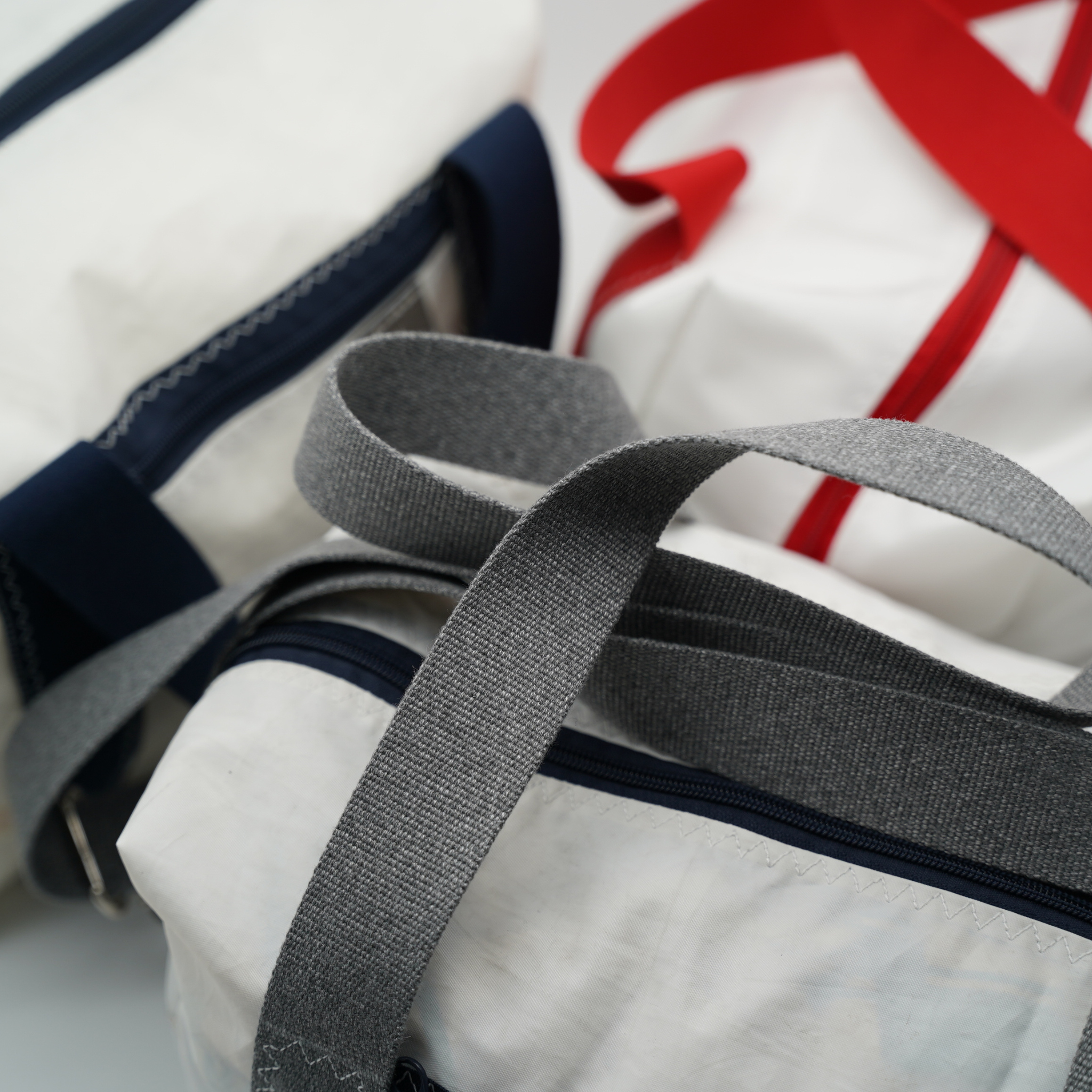 Clari | Tasche M Classic Navy/Grau