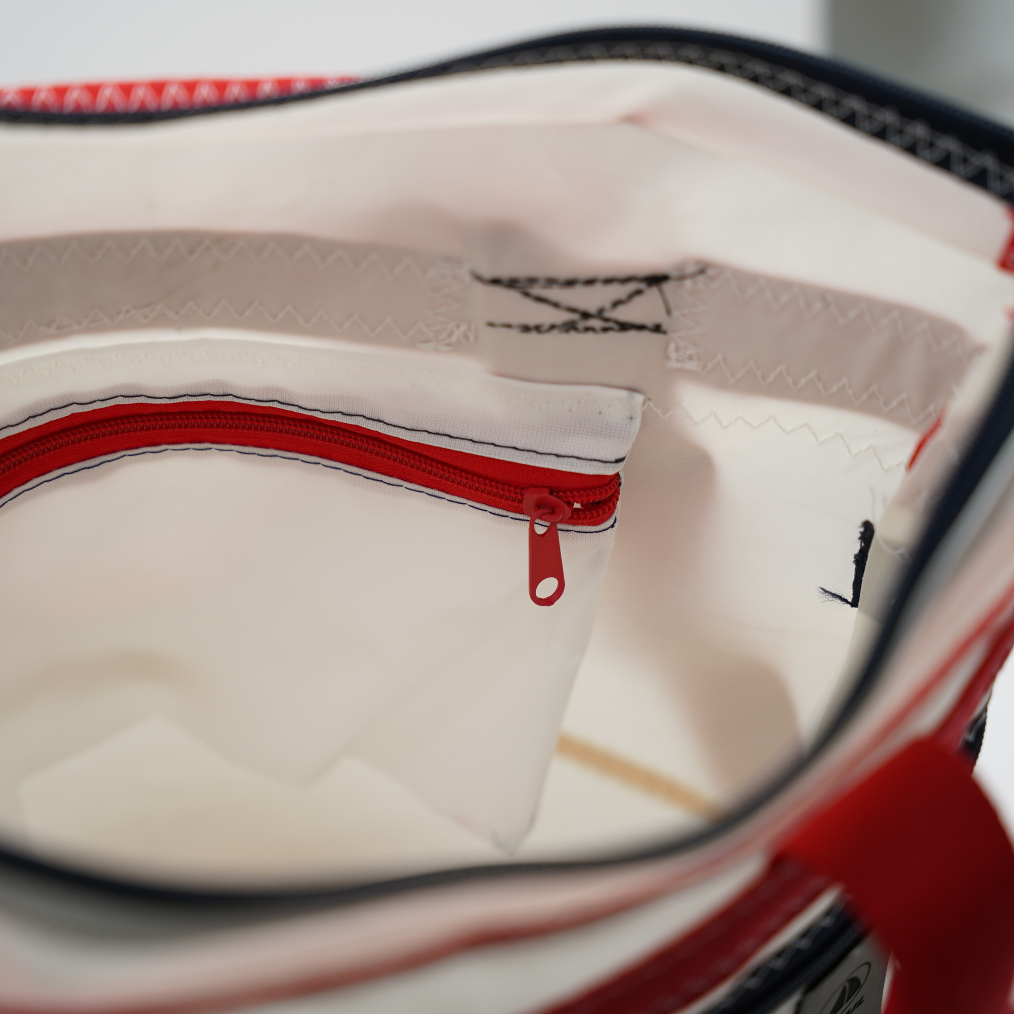 Rafi | Rucksack Classic Navy/Rot